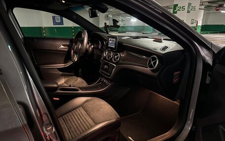 Mercedes-Benz GLA, 2015 год, 2 500 000 рублей, 4 фотография