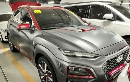 Hyundai Kona I, 2019 год, 2 300 000 рублей, 2 фотография