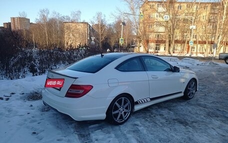 Mercedes-Benz C-Класс, 2011 год, 1 350 000 рублей, 4 фотография