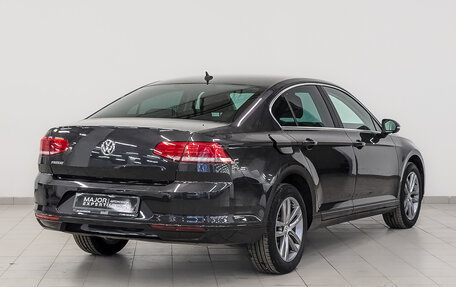 Volkswagen Passat B8 рестайлинг, 2019 год, 2 800 000 рублей, 5 фотография