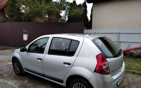 Renault Sandero I, 2012 год, 790 000 рублей, 2 фотография