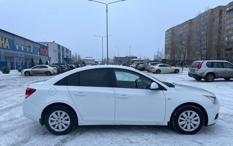 Chevrolet Cruze II, 2011 год, 985 000 рублей, 6 фотография