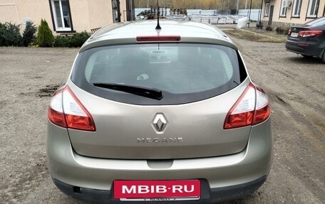 Renault Megane III, 2014 год, 900 000 рублей, 4 фотография