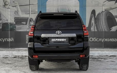 Toyota Land Cruiser Prado 150 рестайлинг 2, 2019 год, 5 799 000 рублей, 4 фотография