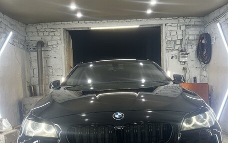 BMW 5 серия, 2013 год, 1 770 000 рублей, 2 фотография