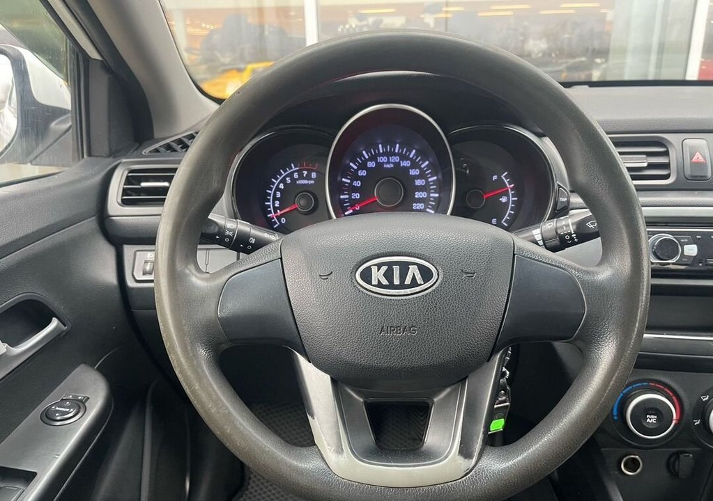 KIA Rio III, 2012 год, 600 000 рублей, 10 фотография