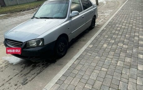 Hyundai Accent II, 2001 год, 275 000 рублей, 2 фотография