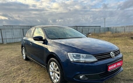 Volkswagen Jetta VI, 2013 год, 1 250 000 рублей, 1 фотография