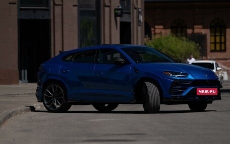 Lamborghini Urus I, 2018 год, 28 000 000 рублей, 2 фотография