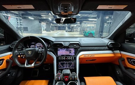 Lamborghini Urus I, 2018 год, 28 000 000 рублей, 13 фотография