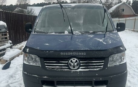 Volkswagen Transporter T5 рестайлинг, 2005 год, 1 050 000 рублей, 4 фотография