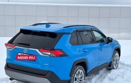 Toyota RAV4, 2021 год, 3 470 000 рублей, 5 фотография