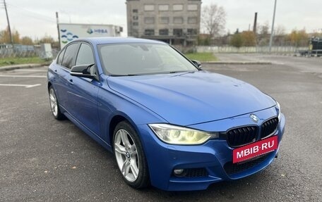 BMW 3 серия, 2013 год, 1 900 000 рублей, 3 фотография