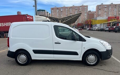 Peugeot Partner II рестайлинг 2, 2012 год, 830 000 рублей, 2 фотография