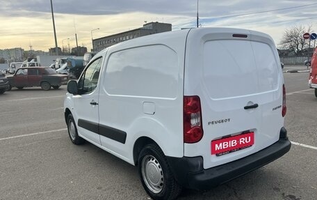 Peugeot Partner II рестайлинг 2, 2012 год, 830 000 рублей, 5 фотография