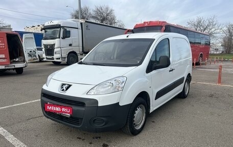 Peugeot Partner II рестайлинг 2, 2012 год, 830 000 рублей, 7 фотография