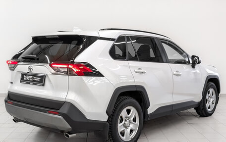 Toyota RAV4, 2021 год, 3 475 000 рублей, 5 фотография