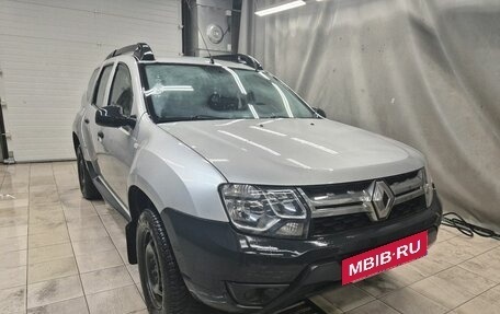 Renault Duster I рестайлинг, 2016 год, 1 049 000 рублей, 2 фотография