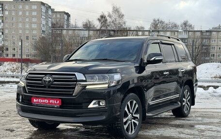 Toyota Land Cruiser 200, 2018 год, 7 800 000 рублей, 1 фотография