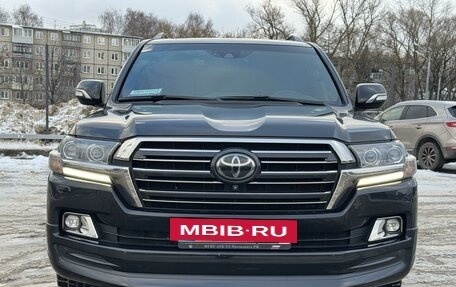 Toyota Land Cruiser 200, 2018 год, 7 800 000 рублей, 2 фотография