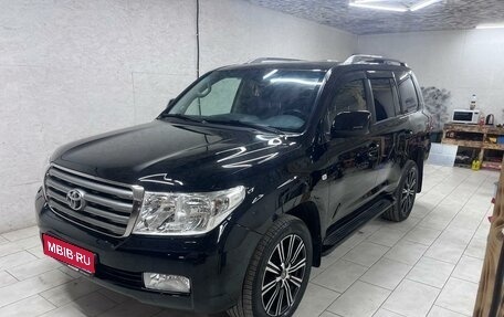 Toyota Land Cruiser 200, 2011 год, 3 470 000 рублей, 1 фотография