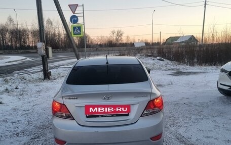 Hyundai Solaris II рестайлинг, 2013 год, 600 000 рублей, 4 фотография