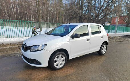 Renault Sandero II рестайлинг, 2018 год, 680 000 рублей, 2 фотография