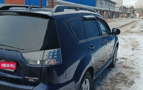 Mitsubishi Outlander III рестайлинг 3, 2010 год, 1 300 000 рублей, 19 фотография