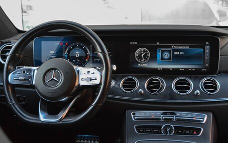 Mercedes-Benz E-Класс, 2018 год, 3 149 000 рублей, 9 фотография