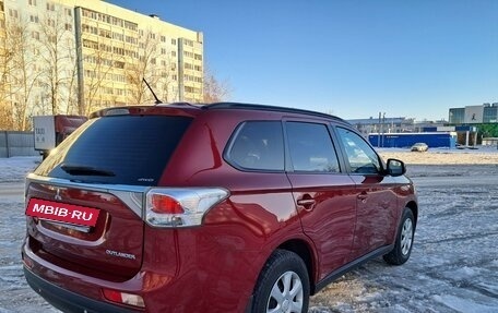 Mitsubishi Outlander III рестайлинг 3, 2013 год, 1 470 000 рублей, 7 фотография