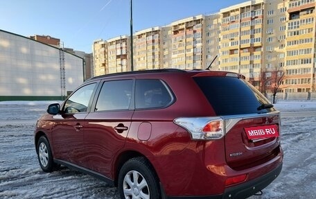 Mitsubishi Outlander III рестайлинг 3, 2013 год, 1 470 000 рублей, 6 фотография