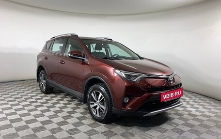 Toyota RAV4, 2018 год, 2 440 000 рублей, 3 фотография