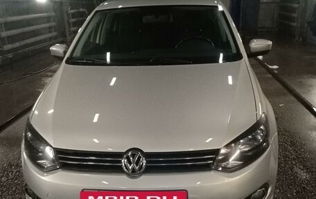 Volkswagen Polo VI (EU Market), 2011 год, 850 000 рублей, 14 фотография