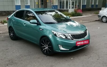 KIA Rio II, 2011 год, 885 000 рублей, 15 фотография