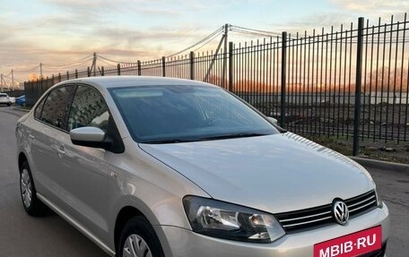 Volkswagen Polo VI (EU Market), 2013 год, 880 000 рублей, 3 фотография