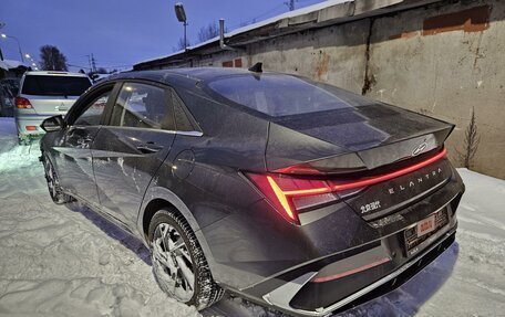 Hyundai Elantra, 2023 год, 999 999 рублей, 3 фотография