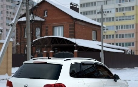 Volkswagen Touareg III, 2011 год, 1 750 000 рублей, 8 фотография