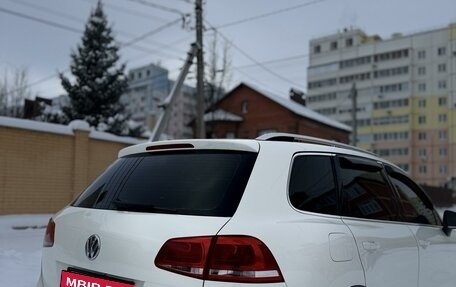 Volkswagen Touareg III, 2011 год, 1 750 000 рублей, 10 фотография