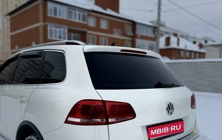 Volkswagen Touareg III, 2011 год, 1 750 000 рублей, 11 фотография