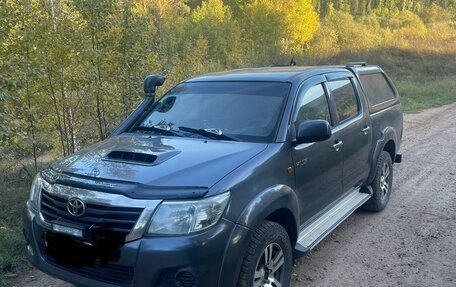 Toyota Hilux VII, 2012 год, 2 700 000 рублей, 6 фотография