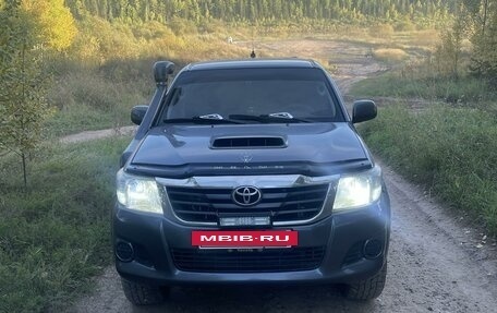 Toyota Hilux VII, 2012 год, 2 700 000 рублей, 5 фотография