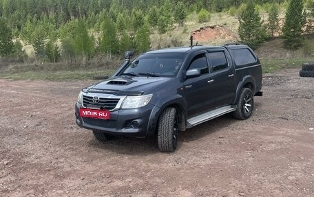 Toyota Hilux VII, 2012 год, 2 700 000 рублей, 7 фотография