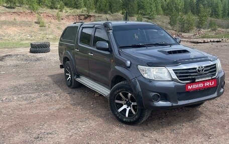 Toyota Hilux VII, 2012 год, 2 700 000 рублей, 10 фотография