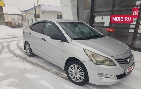 Hyundai Solaris II рестайлинг, 2016 год, 890 000 рублей, 2 фотография