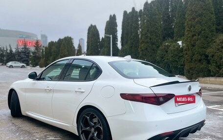 Alfa Romeo Giulia II, 2017 год, 2 480 000 рублей, 4 фотография