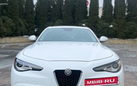 Alfa Romeo Giulia II, 2017 год, 2 480 000 рублей, 2 фотография