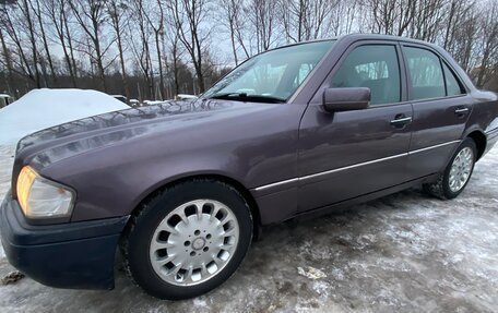 Mercedes-Benz C-Класс, 1994 год, 210 000 рублей, 2 фотография