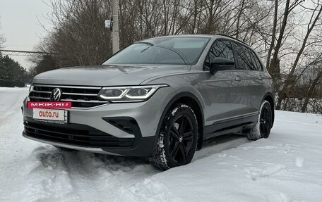 Volkswagen Tiguan II, 2021 год, 3 650 000 рублей, 3 фотография