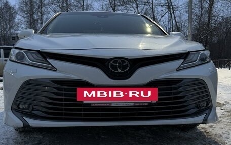 Toyota Camry, 2019 год, 3 200 000 рублей, 14 фотография