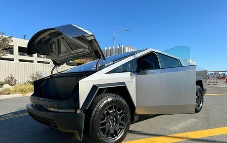 Tesla Cybertruck, 2024 год, 30 499 000 рублей, 7 фотография